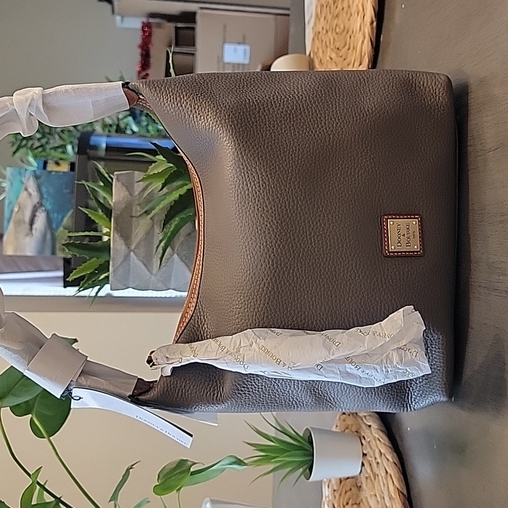 New Dooney & Bourke Paige Sac